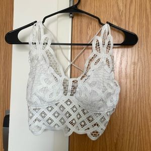 Medium white summer top